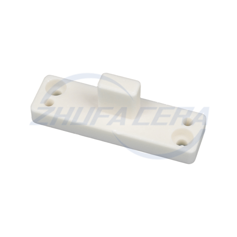 Alumina tellus machinae et partes armorum